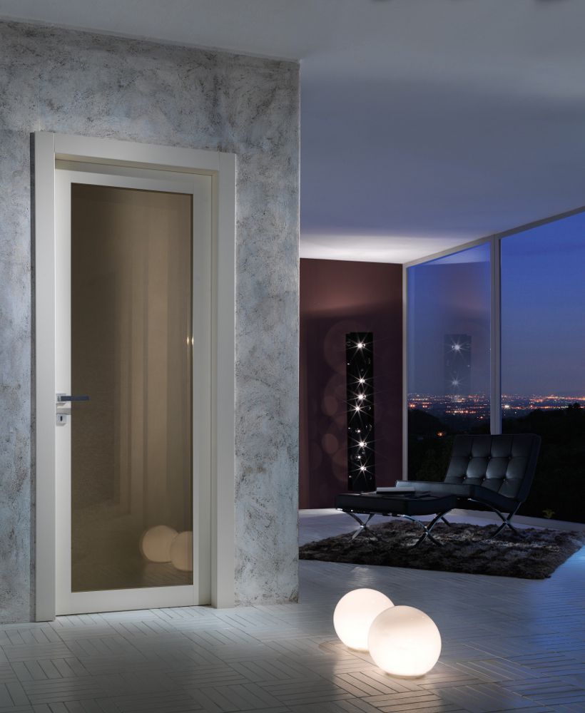 Porta battente / in legno / vetrata quadro aldena