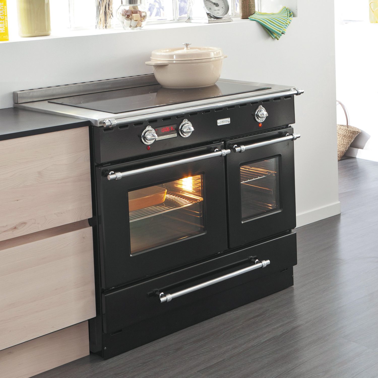 Blocco cucina a gas / elettrico / a induzione / con cappa integrata ... Piano cottura induzione bloccato