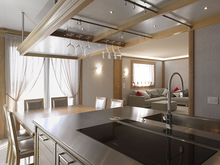 Cucina moderna / in legno massiccio / in legno laccato / in acciaio ... Cucina moderna / in legno massiccio / in legno laccato / in acciaio ...