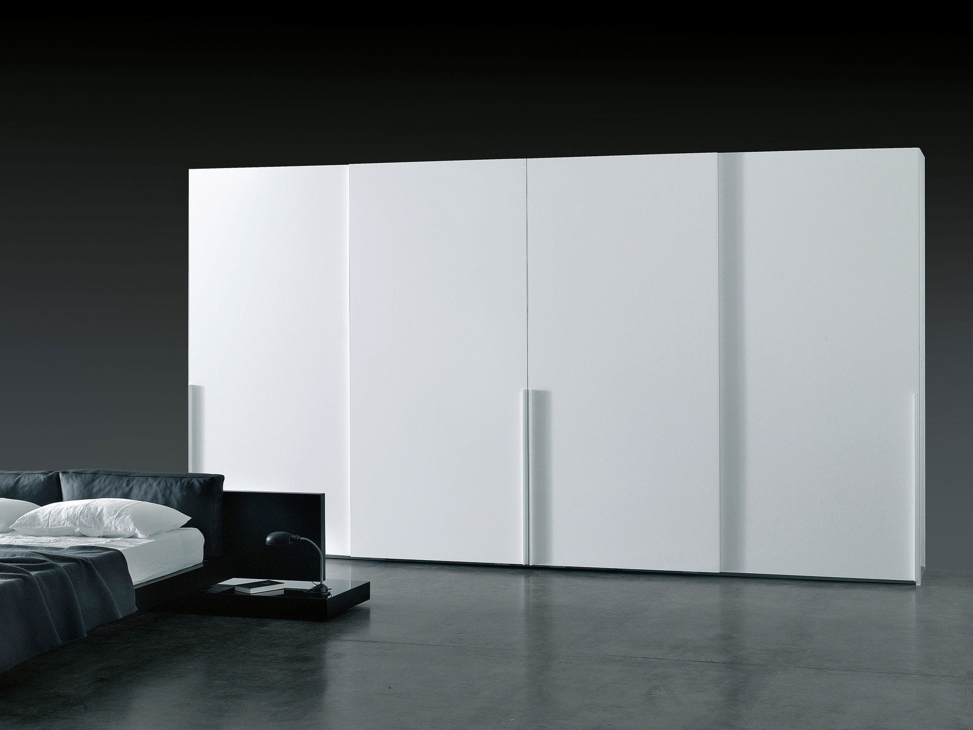 Armadio moderno / in legno / a porte scorrevoli / di piero lissoni ...