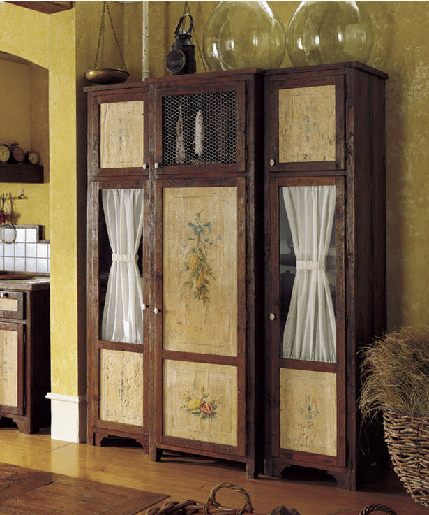 Mobile alto da cucina rusticalia mobili di castello Mobile cucina