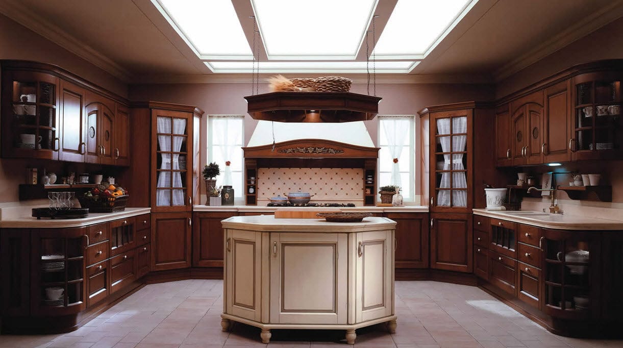 Cucina classica / impiallacciata in legno / in legno / con isola ... Cucine in legno con isola