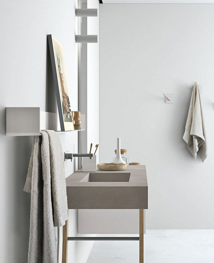 Scaffale a muro / moderno / in legno / da bagno aria by willy ... Scaffale colonna per bagno