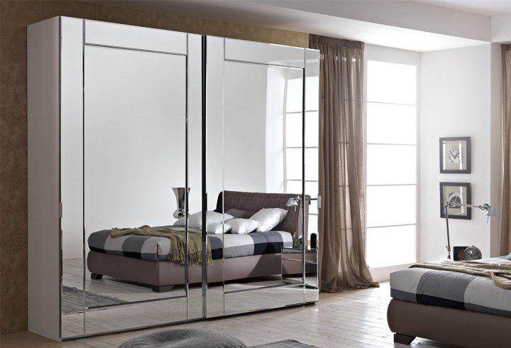 Armadio moderno / in legno / con porta scorrevole / a specchio ... Armadio moderno / in legno / con porta scorrevole / a specchio ...
