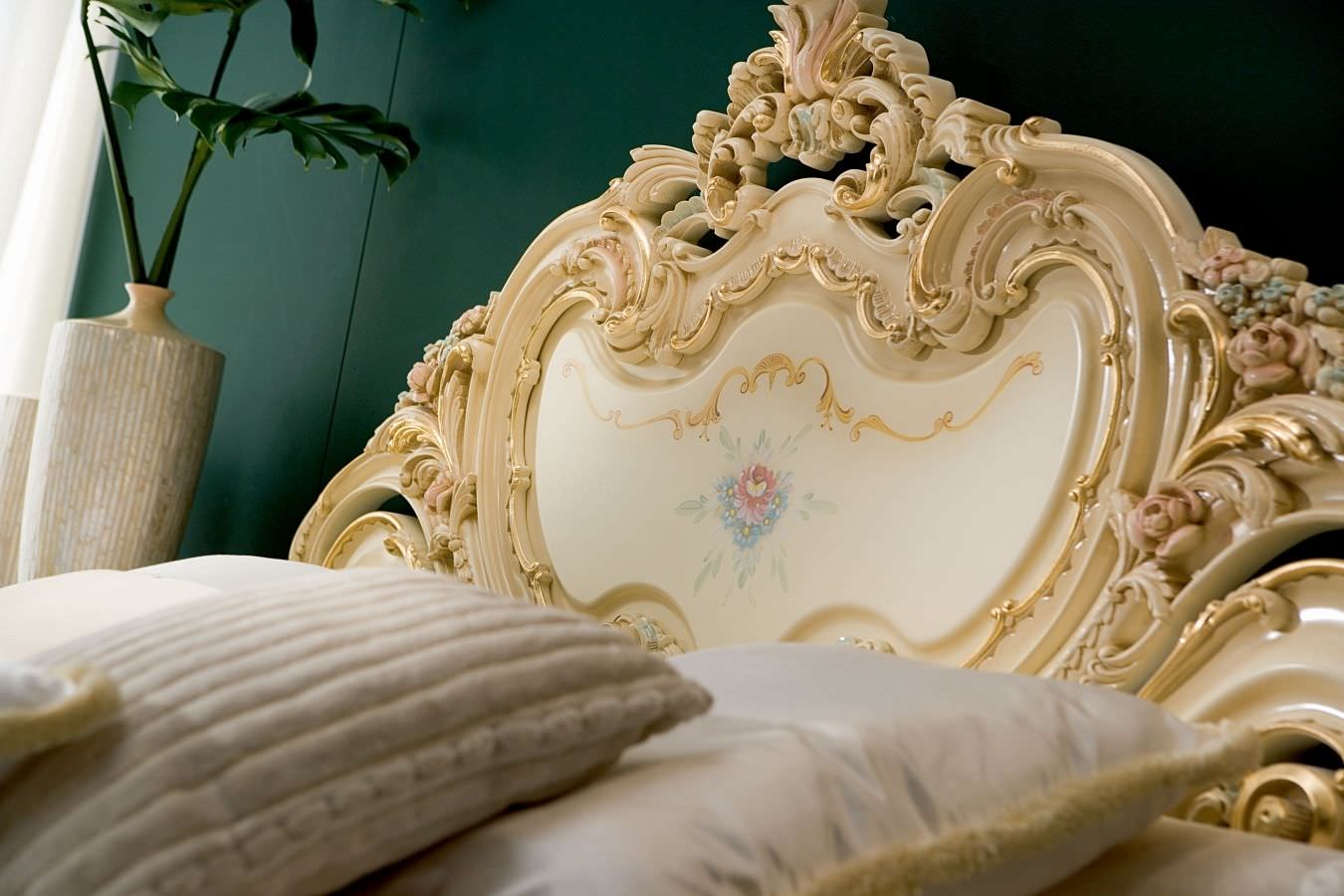 Letto matrimoniale / standard / in stile / in legno olimpia silik