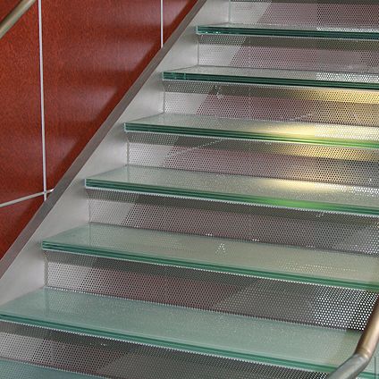 Scala a u / dritta / con gradini in vetro / struttura in metallo ... Ispirazioni Vetro Scala