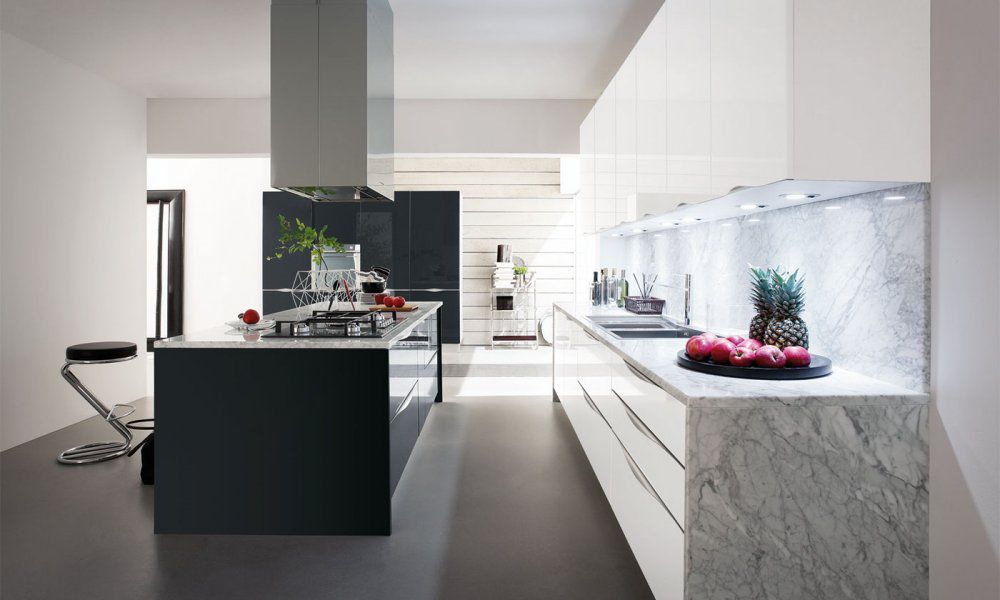 Cucina moderna / in marmo / con isola / laccata - ONDA - Gicinque Cucina moderna / in marmo / con isola / laccata - ONDA - Gicinque