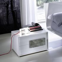 Comodino moderno / in legno laccato / rettangolare...
