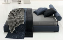 Letto matrimoniale / moderno / imbottito...