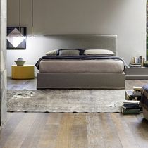 Letto matrimoniale / moderno / imbottito...