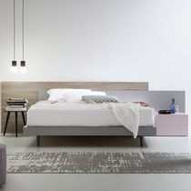Letto matrimoniale / moderno / con testiera...