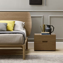 Comodino moderno / in legno / rettangolare...
