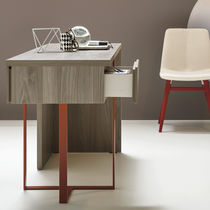 Scrivania in legno / in metallo / moderna
