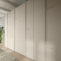 Armadio moderno / in legno laccato / in...