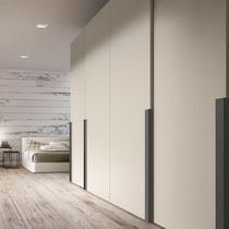 Armadio moderno / in legno laccato / in...