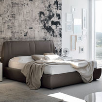 Letto matrimoniale / moderno / imbottito...