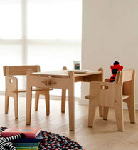 tavolo per bambini (misto) PETERS by Hans J. Wegner  Carl Hansen & Son