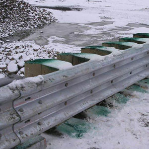 guard-rail in acciaio galvanizzato / stradale