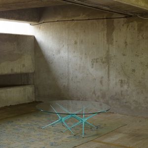 tavolino basso moderno / in vetro / in alluminio / tondo