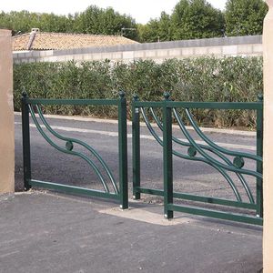 barriera di protezione / fissa / in ghisa / per spazio pubblico