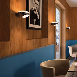 applique moderna / in alluminio / in vetro / LED