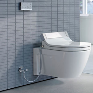 WC sospeso / in ceramica / con sciacquone ad incastro