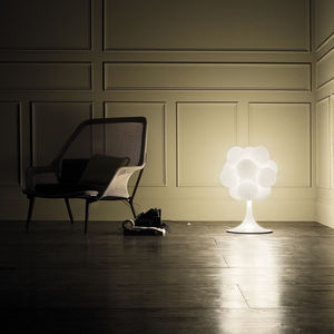 lampada da tavolo / design originale / in metallo laccato / in vetro