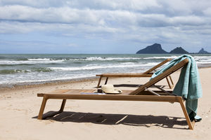 chaise longue moderna / in teak / da interno / da giardino