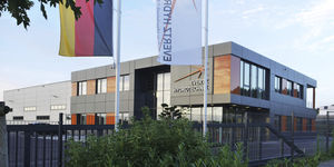 edificio prefabbricato / modulare / per ufficio / in acciaio