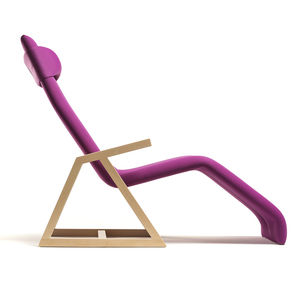 chaise longue design minimalista / in tessuto / in legno / da interno