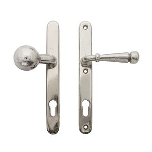 maniglia per porta / in bronzo / in ferro / classica