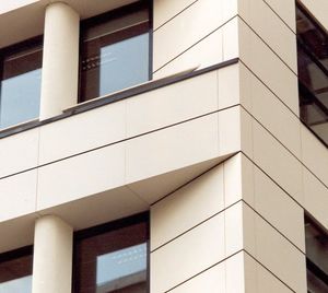 rivestimento di facciata in composito / lucidato / in pannello / aspetto pietra