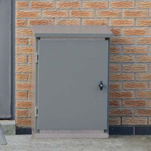 quadro elettrico da terra / industriale / vuoto / con sportello