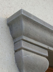 cornicione in pietra naturale / prefabbricato / per esterni