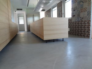 intonaco decorativo / da pavimento / per muri / a base di cemento