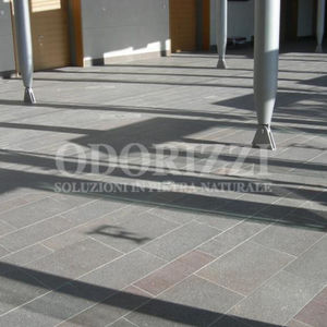 piastrella da esterno / da pavimento / in porfido / spazzolata