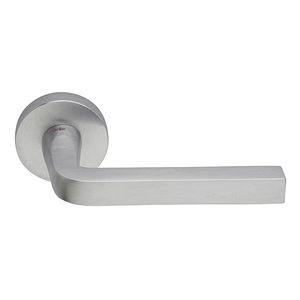 maniglia per porta / in ottone / design minimalista / finitura argento