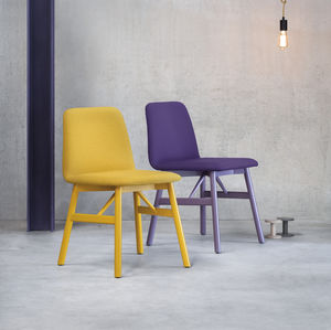 sedia design scandinavo / imbottita / in pelle / in faggio
