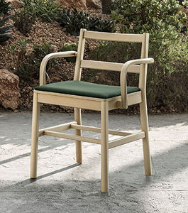 sedia design scandinavo / con braccioli / imbottita / in pelle