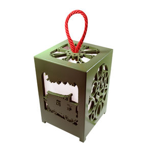 lanterna in legno laccato