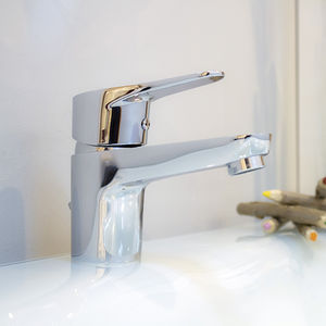 miscelatore per lavabo / in ottone cromato / da bagno / 1 foro