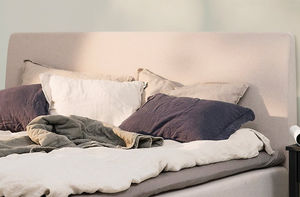 testiera per letto matrimoniale / moderna / in tessuto / imbottita
