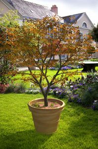 vaso da giardino in polietilene / rotondo