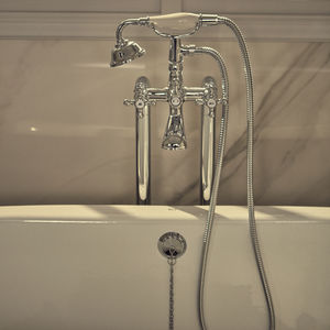 miscelatore da doccia / a pavimento / in metallo cromato / da bagno