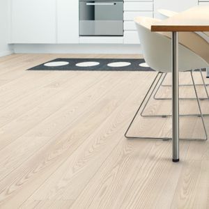 pavimento laminato in HDF / flottante a clic / aspetto legno / per il settore terziario