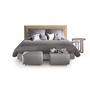 letto standard / matrimoniale / moderno / imbottito