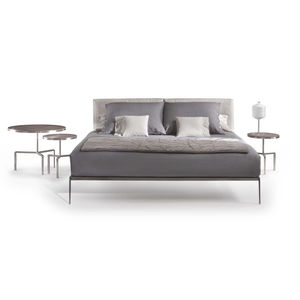 letto standard / matrimoniale / moderno / con testiera imbottita