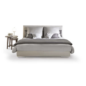 letto standard / matrimoniale / moderno / imbottito