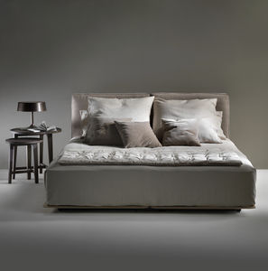 letto matrimoniale / standard / moderno / in pelle