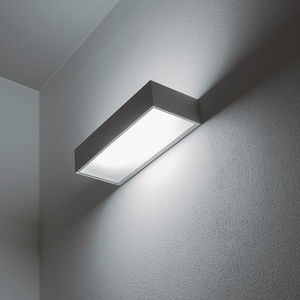 applique moderna / in metallo / in vetro / a lampada fluorescente